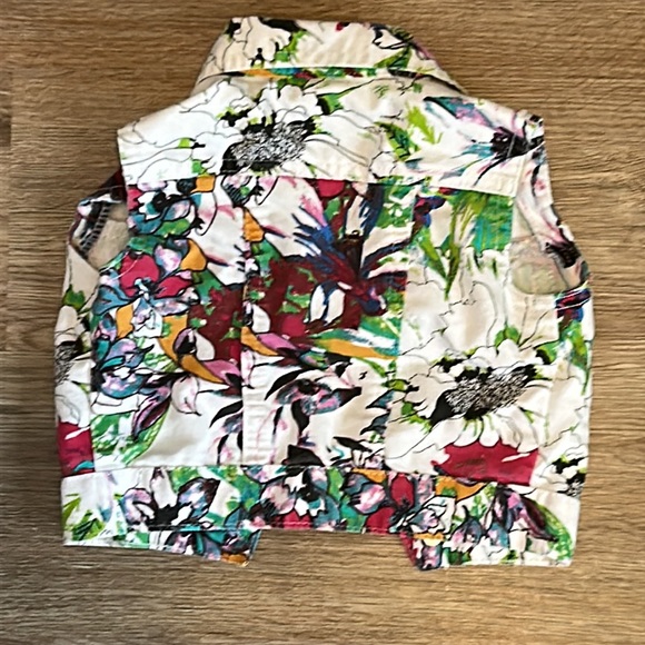 10 for $10 DIVA BEHAVIOR 18 mo. pants and vest - Picture 4 of 4